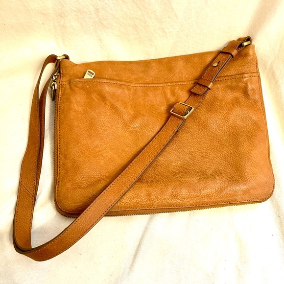 Fossil soft leather crossbody bag - Picture 5 of 10